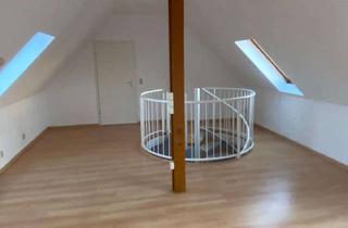 Wohnung mieten in Große Ulrichstraße 52, 06108 Altstadt, Altbau Maisonette-Wohnung ab sofort zu vermieten