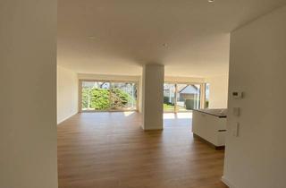 Wohnung mieten in 75392 Deckenpfronn, + Wohnen und- / oder Arbeiten auf großzügigen 186 qm +