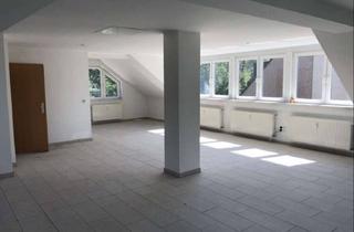 Wohnung mieten in Jägerstraße 160, 45699 Herten, Lichtdurchflutete DG-Wohnung in Herten