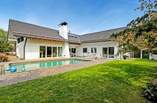 Haus kaufen in 85658 Egmating, Stilvoll modernisiertes Wohnhaus mit Außenpool, Saunahaus und attraktiver Kapitalanlage!