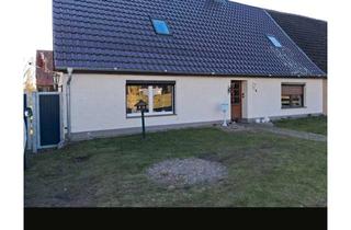 Doppelhaushälfte kaufen in Schimmer Landstraße, 23972 Schimm, Platz für Ihre Ideen: Doppelhaushälfte in Schimm