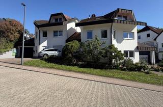 Doppelhaushälfte kaufen in 51429 Bergisch Gladbach, Mehrgenerationenwohnen: 2 moderne Doppelhaushälften (Zweifamilienhaus) in familienfreundlicher Lage!