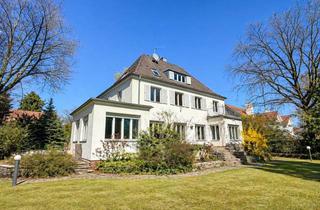 Villa kaufen in 90768 Dambach, Denkmalgeschützte Villa der 1930er Jahre auf parkähnlichem Grundstück in Bestlage von Fürth-Dambach