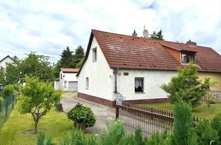 Doppelhaushälfte kaufen in 16515 Oranienburg, Doppelhaushälfte mit Grundstück und Nebengelass zu verkaufen!