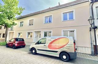 Mehrfamilienhaus kaufen in 63456 Hanau, Mehrfamilienhaus in historischer Altstadt von Steinheim - Wohnen, Arbeiten und Investieren vereint