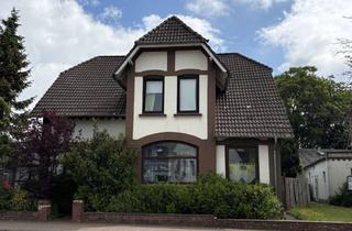 Haus kaufen in 25821 Bredstedt, Zentral gelegenes Wohnhaus mit vier Wohnungen