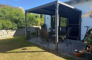 Doppelhaushälfte kaufen in 93142 Maxhütte-Haidhof, Gemütlicher Doppelhaushälftebungalow mit einer Garage und einem Stellplatz in Maxhütte- Haidhof