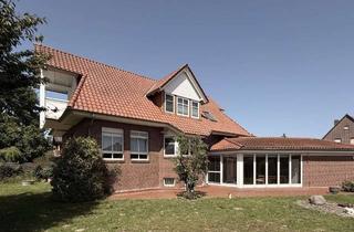 Haus kaufen in 31249 Hohenhameln, Hohenhameln OT Soßmar: Architektenhaus mit zwei Garagen, großem Wintergarten und zwei Balkonen