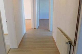 Wohnung kaufen in 55743 Idar-Oberstein, 4-Zimmer-Eigentumswohnung 84m² mit Balkon & Fernblick – sofort bezugsfrei in Idar-Oberstein