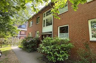Wohnung kaufen in 22147 Rahlstedt, Gepflegte und gut geschnittene 3 Zi.-Wohnung mit Balkon und Stellplatz