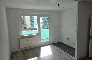 Wohnung mieten in Georg-Dreke-Ring 16, 17291 Prenzlau, Die perfekte Singlewohnung mit Sonnenbalkon