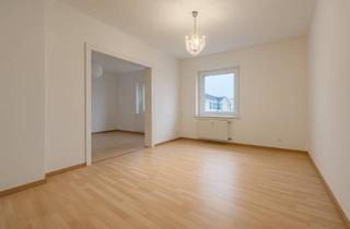 Wohnung mieten in Klobikauer Straße 1c, 06217 Merseburg, Wunderschöne 4 Zimmer Wohnung zentral in Merseburg! *Mit PKW Stellplatz & EBK Option*