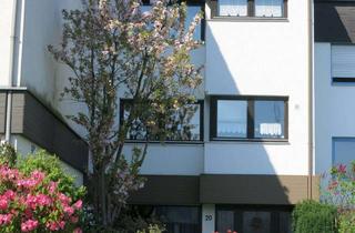 Einfamilienhaus kaufen in Eickeshagen 20, 42555 Velbert, Außergewöhnlich gestaltetes Einfamilienhaus mit Einliegerappartement