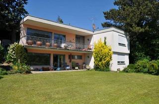 Haus kaufen in 74363 Güglingen, Wohnen mit Charakter: Großzügiger Bungalow mit unverbaubarem Blick in die Weinberge von Güglingen