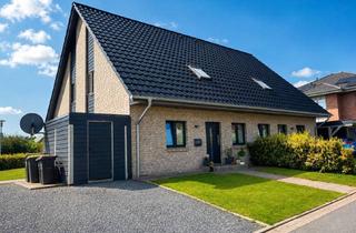 Haus mieten in Marrensmoor 10a, 24999 Wees, Moderne Doppelhaushälfte mit Garten, Dachstudio und hochwertiger Einbauküche in Wees