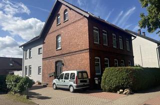 Wohnung kaufen in 32429 Minden, Wohnen mit Charakter – großzügige Altbauwohnung mit Balkon und Carport in Minden - Süd