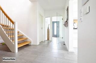 Wohnung kaufen in 75236 Kämpfelbach, Großzügige 4-Zimmer-Wohnung über zwei Etagen