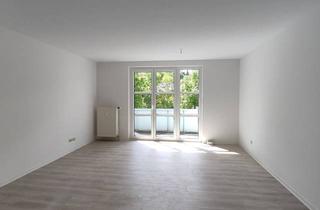 Wohnung mieten in 08529 Plauen, Gemütliche 2-Zimmer-Dachgeschoss-Wohnung mit Loggia!