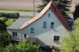 Einfamilienhaus kaufen in 04425 Taucha, Aus Alt mach Zuhause – Grundstück mit Charakter und viel Platz