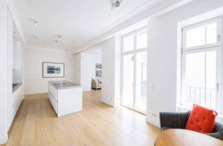 Wohnung kaufen in Linienstraße 142, 10115 Mitte, Traumhaftes Townhouse mit Sauna, Terrasse und Balkon in der Linienstraße