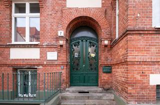 Wohnung kaufen in Schmiljanstraße, 12161 Friedenau, Vermietetes Investment: Großzügige Gründerzeit-Wohnung im beliebten Friedenau + nahe Schloßstraße