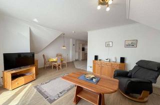 Wohnung kaufen in 25761 Büsum, Charmante Dachgeschosswohnung auf Eigenland in zentraler Lage von Büsum
