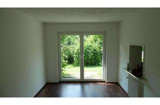 Wohnung kaufen in 51379 Opladen, Großzügige 2-Zimmer-Wohnung mit Terrasse, Garten und Garage