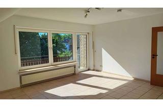 Wohnung kaufen in Krakostraße, 33104 Paderborn, Wohnen in Schloss Neuhaus: Vier-Zimmer-Dachgeschosswohnung in Paderborn