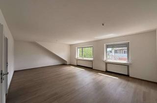 Wohnung mieten in Weierstraße, 52349 Düren, Lichtdurchflutete 95 m² Wohnung bietet Platz zur Entfaltung