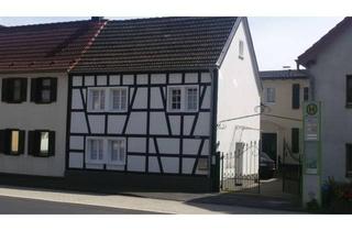 Wohnung mieten in 53340 Meckenheim, Modernisierte 3,5-Zimmer-Wohnung mit Balkon und Küche in Meckenheim (Rheinland)