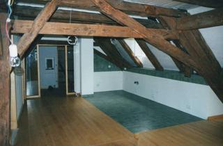 Wohnung mieten in Marktstr., 91161 Hilpoltstein, 2,5 Zimmer Stadtwohnung unter 400 Jahre altem Gebälk in Hilpoltstein