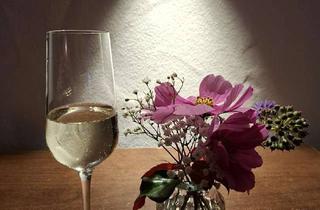 Wohnung mieten in 61381 Friedrichsdorf, Vollmöbl. NR-DAHEIM-auf-Zeit - 710 EUR all incl. - für rhg. berufstätige(n) SINGLE in Friedrichsdorf