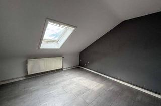 Wohnung mieten in Bismarckstraße 110, 42859 Remscheid, ***Drei Zimmer Dachgeschosswohnung***