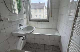 Wohnung mieten in Harffer Schlossallee 22, 50181 Bedburg, Gut geschnittene 3-Zimmer Wohnung mit Balkon in Grünlage