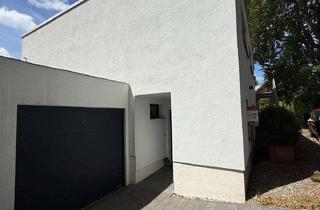 Wohnung mieten in Auf Der Ley 2a, 52152 Simmerath, Alltagstaugliche 3-Zimmer-Wohnung in Simmerath