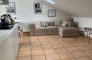 Wohnung mieten in 53859 Niederkassel, Schöne 3-Zimmer-Dachgeschosswohnung mit Balkon und Einbauküche in Niederkassel