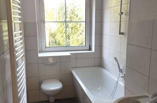 Wohnung mieten in Greppiner Straße 18, 06766 Bitterfeld-Wolfen, Geräumige 4-Raum-Wohnung in Wolfen