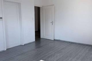 Wohnung mieten in Stromberstr. 17, 70188 Ost, Altbaucharm, 3 Zimmer, inkl. EBK. auch als WG geeignet