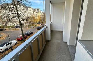 Wohnung mieten in Würzburger Straße 36 B, 09130 Chemnitz, Helle 4-Zi. mit großem Balkon & Laminat in ruhiger Lage!