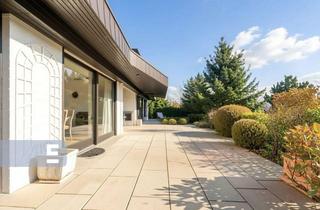 Haus kaufen in 69259 Wilhelmsfeld, Design trifft Weitblick: außergewöhnlicher Split-Level-Bungalow