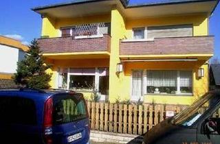Haus kaufen in Kleinreuther Weg 26, 13587 Spandau, Dreifamilienhaus in ruhiger Waldrandlage