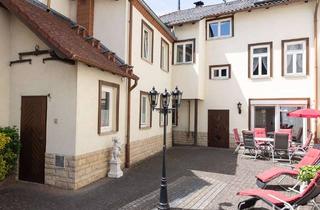 Haus kaufen in 36142 Tann, Leben am Stadttor in Tann- mit Charme und Potenzial.