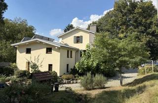 Mehrfamilienhaus kaufen in 28865 Lilienthal, Attraktives Mehrfamilienhaus mit drei Wohneinheiten und historischem Charme in Lilienthal