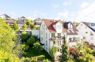 Doppelhaushälfte kaufen in 71088 Holzgerlingen, Wohnen mit Mehrwert: Neuwertige Doppelhaushälfte mit Einliegerwohnung, Garten und Fernblick