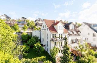 Doppelhaushälfte kaufen in 71088 Holzgerlingen, Wohnen mit Mehrwert: Neuwertige Doppelhaushälfte mit Einliegerwohnung, Garten und Fernblick