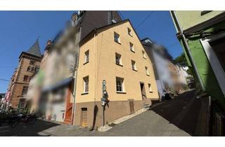 Haus kaufen in 56856 Zell, Stadthaus inmitten der Zeller Altstadt - für die Familie oder als Ferienhaus zur Selbstnutzung
