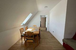 Anlageobjekt in 97525 Schwebheim, Vielseitige Immobilie mit Gewerbeeinheit, Wohnraum und attraktiven Erträgen