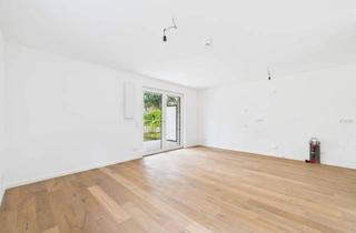 Wohnung kaufen in 23570 Travemünde, Einziehen oder vermieten? Gehobene 2-Zimmer-Wohnung mit Terrasse und Garten