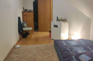 Wohnung mieten in Lomnitzer Straße 15, 01454 Wachau, Gemütliche 1-Zimmer-Dachgeschosswohnung mit Balkon, EBK und TG-Stellplatz