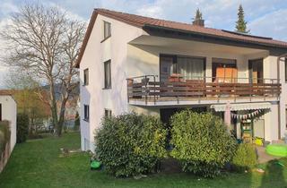 Wohnung mieten in 78532 Tuttlingen, Tuttlingen: Sonnige 3,5 - Zi-Whg. in 2 - Fam - Haus mit Balkon, gemeins. Garten, Keller + 1/2 Garage